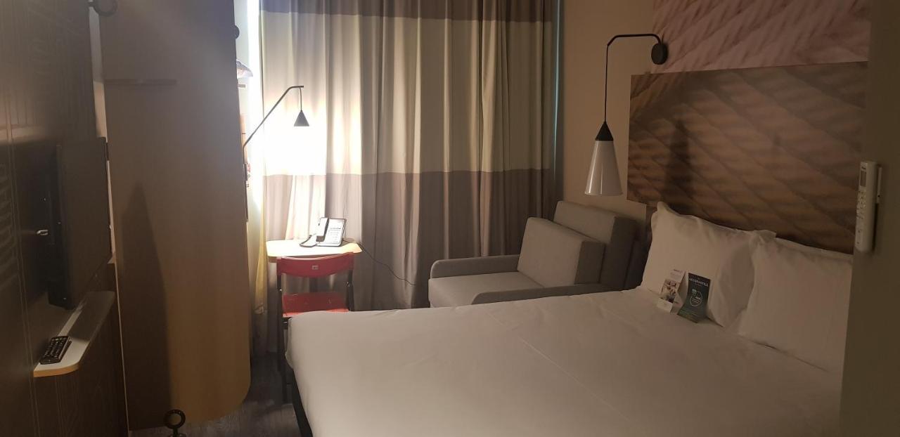 Ibis Carlos Barbosa Exterior foto